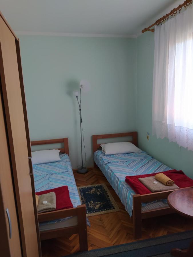 Apartment & Rooms Aleksandar Golubac Exterior foto