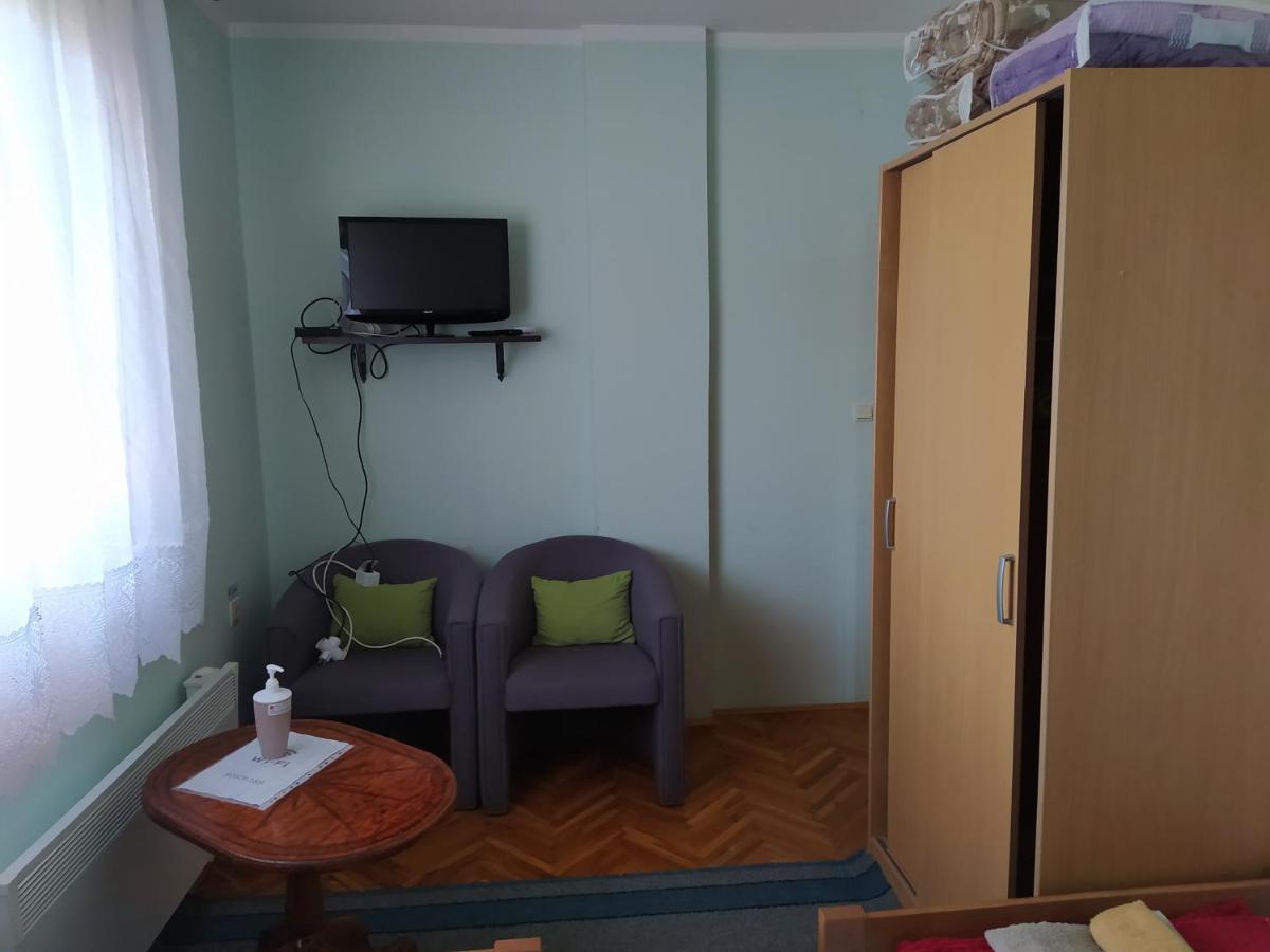 Apartment & Rooms Aleksandar Golubac Exterior foto